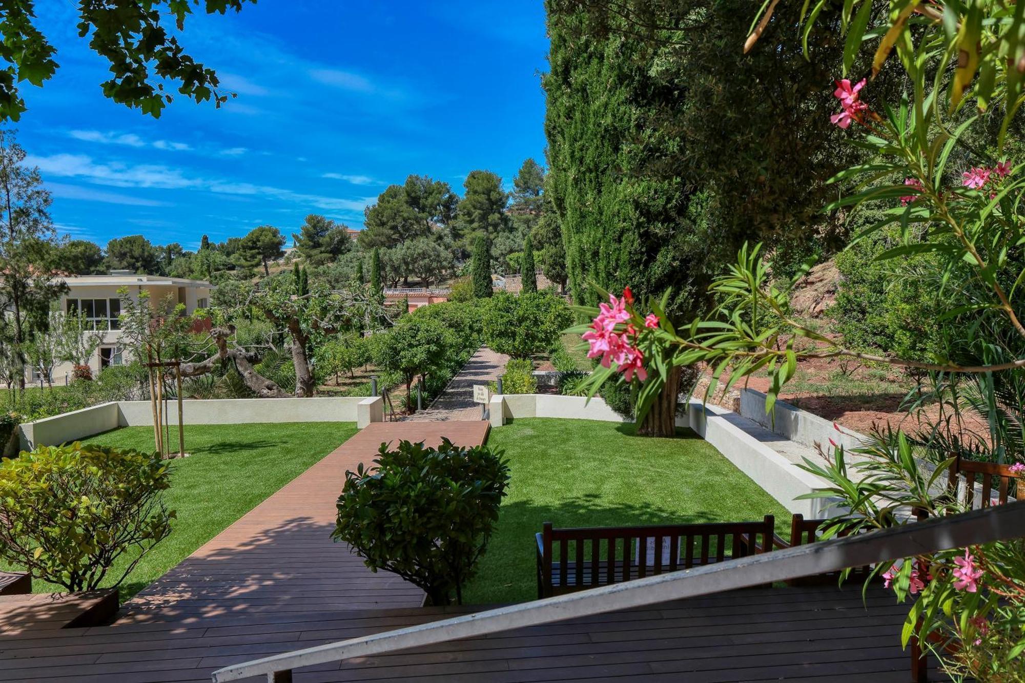 Domaine Des Gueules Cassees Hotel La Valette-du-Var Exterior photo